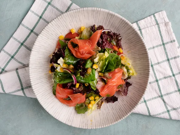 Füme Somon Salata