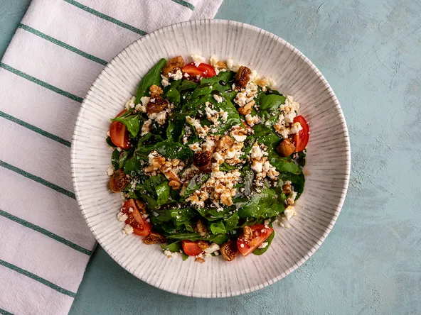 Tulum Peynirli Roka Salatası